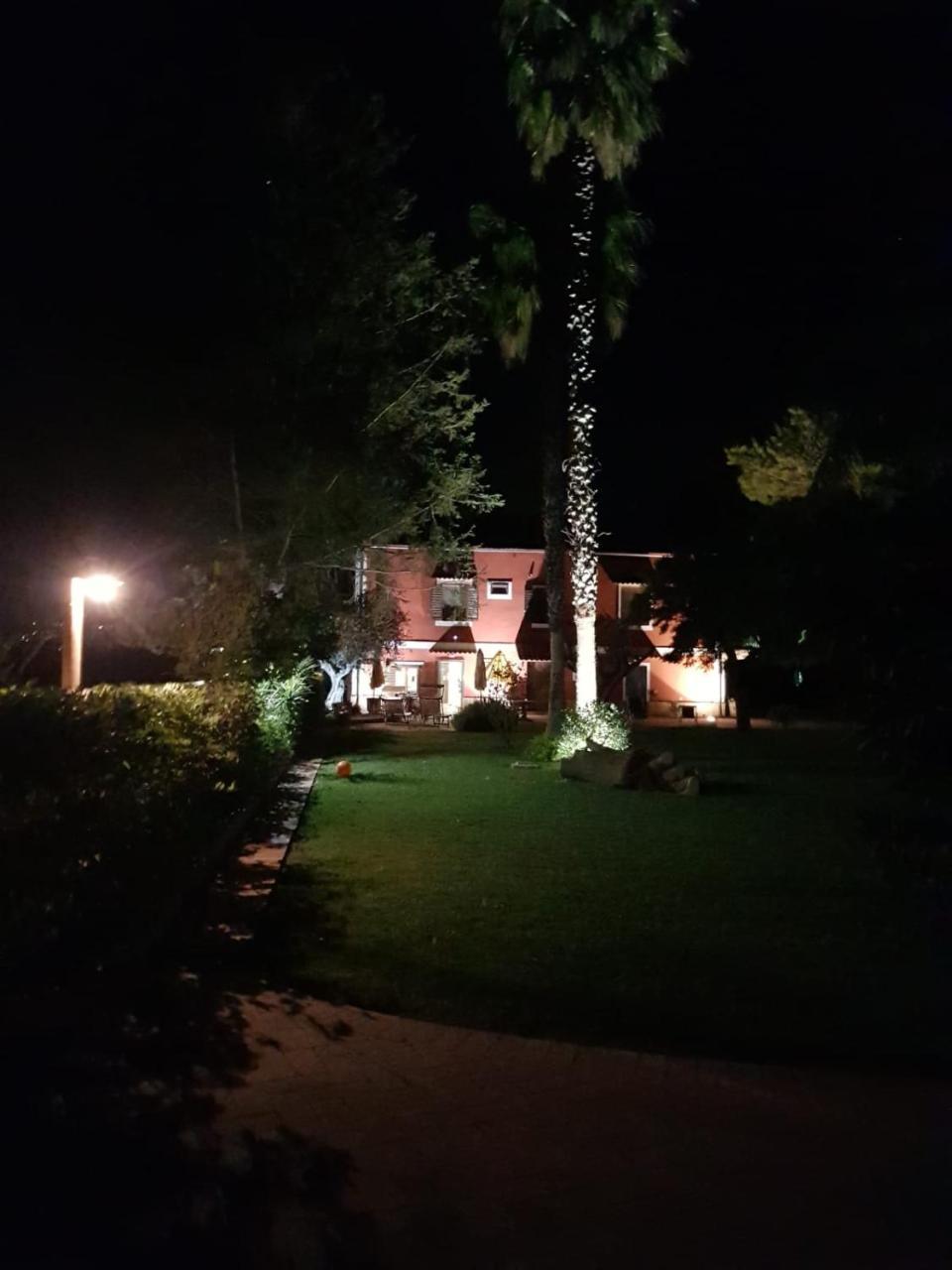 B&B La Chora Di פסטום מראה חיצוני תמונה